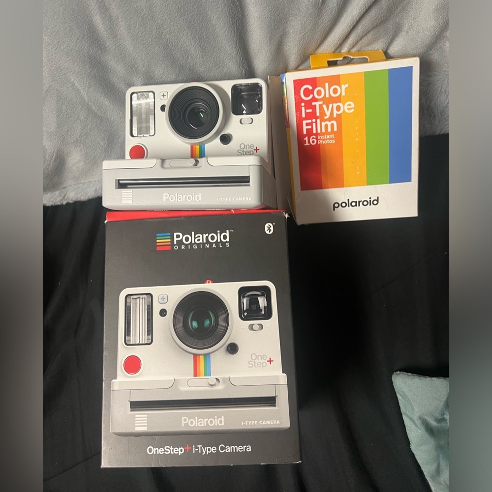 It comes with 2 packs of 8ct film it needs a charger (usb type)
